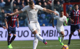 Dzeko hỏng ăn phạt đền, Roma vẫn thắng nhàn Crotone