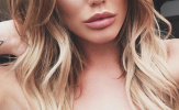 Thân hình quyến rũ đáng mơ ước của người đẹp Charlotte Crosby