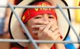 Fan nghẹn ngào rơi lệ, ngày U22 Việt Nam cúi đầu rời SEA Games 