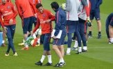 Sau thẻ đỏ, Neymar chủ động 'làm hòa' với Unai Emery