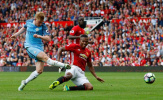 Với Man Utd và Man City, về nhì cũng coi như vứt