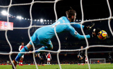 SỐC: De Gea chỉ xếp thứ 7 thế giới, thua cả Lloris hay Courtois