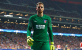 Thủ môn Atletico hé lộ tương lai, Arsenal và Real mừng thầm