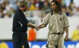 TIẾT LỘ: Ronaldinho từng rất gần Man United