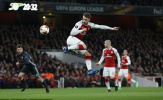Tổng hợp lượt đi Tứ kết Europa League: Arsenal, Atletico đặt vé vào Bán kết