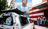 Sau 32 tháng bỏ Argentina 'đi bụi', fan Messi tái ngộ thần tượng tại Nga