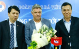 VFF sắp gia hạn hợp đồng với GĐKT Jurgen Gede