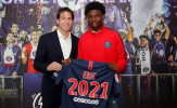 Paris Saint-Germain tiếp tục trói chân tài năng trẻ thứ hai trong cùng một ngày