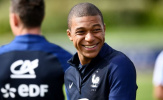 Hàng thủ của Uruguay thừa sức khiến Mbappe 'mất tích'