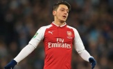 Gary Neville nhận định bất ngờ về vị thế của Ozil tại Arsenal