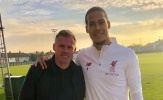 Jamie Carragher so sánh trung vệ này với 'huyền thoại bất tử' của Liverpool