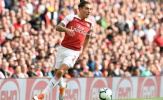 Hector Bellerin là con dao hai lưỡi với Arsenal