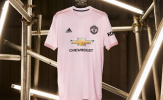 Fan Man Utd 'nổi điên' với đội nhà vì mẫu áo mới