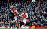 Lacazette tạo siêu phẩm, Arsenal tiếp tục giữ mạch 4 trận toàn thắng