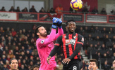 Alisson đi vào lịch sử Liverpool sau đại thắng Bournemouth