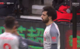 Salah chính thức vượt mặt Torres, làm lu mờ Suarez ở Liverpool