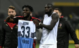 Gennaro Gattuso thay mặt cầu thủ xin lỗi Acerbi vì hành động giơ áo ăn mừng