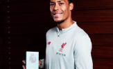 CHÍNH THỨC: Van Dijk được Premier League vinh danh trước thời khắc lịch sử