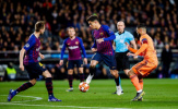 PSG tung 'độc chiêu', giật 'kẻ thất sủng' của Barca với Man Utd