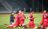 Video ĐT Việt Nam tập bài lạ trước 'đại chiến' với Thái Lan