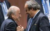 Vì sao Blatter và Platini thoát tội?