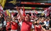 'CĐV Arsenal reo hò vang dội khi Jurrien Timber được xướng tên'