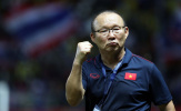 HLV Park Hang-seo có hành động ấm lòng mùa mưa lũ