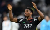 Lewis-Skelly gây bất ngờ khi được Neville và Carragher vinh danh