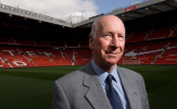 Bobby Charlton – Lòng nhân hậu và sự vĩ đại lặng thầm