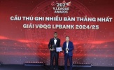 Alan Grafite lập hat-trick danh hiệu, tái lập thành tích của Xuân Son