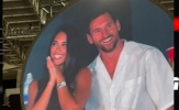 Messi và vợ 'gây sốt' với màn kiss cam đêm nhạc Coldplay