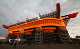 San Siro chờ bỏ phiếu quyết định tương lai của Milan và Inter