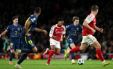 Các hậu vệ biên linh hoạt giúp Arsenal thăng hoa ở Champions League