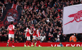 Arsenal đổi mới hàng loạt để “hâm nóng” sân Emirates