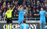 Bologna đánh bại Napoli trong ngày Hojlund mờ nhạt