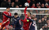 Van Dijk gây sốc với pha “bóng rổ” khiến Liverpool chịu phạt đền ở Champions League