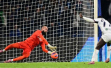 Vượt qua Cagliari, Napoli vào tứ kết Coppa Italia sau loạt luân lưu kịch tính