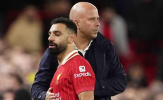 HLV Arne Slot ca ngợi tinh thần chiến đấu của Liverpool, giải thích mối quan hệ căng thẳng với Salah