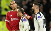 CĐV Spurs: “Đau lòng khi thấy Simons suýt khóc”