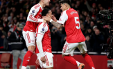 Hincapie rê bóng và chuyền dài 100% trong ngày Arsenal đại thắng