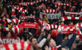 Arsenal phủ đỏ trắng sân Emirates đấu Liverpool