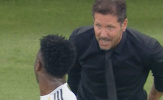 Bị Simeone mỉa mai, Vinicius đáp trả thâm thúy trên MXH