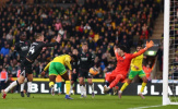 Mohamed Toure ghi 5 bàn sau 3 trận, giúp Norwich vào vòng 5 FA Cup