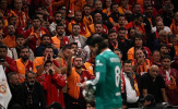 Galatasaray sai lầm khi đánh thức bản năng Liverpool