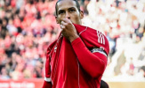 Sự bền bỉ kinh ngạc biến Van Dijk thành điểm tựa của Liverpool