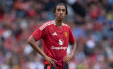 Huyền thoại giục Man United đẩy đi Leny Yoro