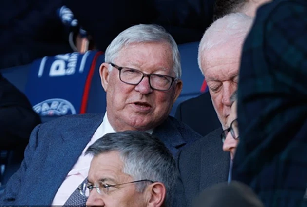 Lời nhắn ẩn ý của Sir Alex gửi PSG sau trận hạ Arsenal