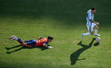 Chấm điểm tuyển Argentina: Bức tường Martinez; Messi bất lực