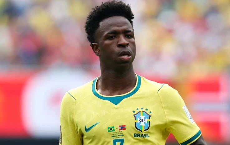 Tin đồn chuyển nhượng sáng 1/8: Real Madrid sẵn sàng bán Vinicius Jr; Inter hỏi mua Curtis Jones của Liverpool