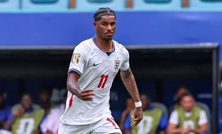 Tin đồn chuyển nhượng sáng 4/8: Fenerbahce có thể phá kỷ lục vì Rashford; Leipzig ra giá bán Diomande cho Real
